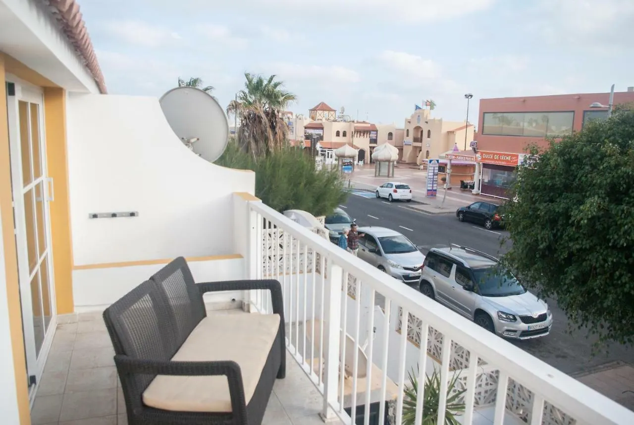 Sunny Centrical Apartment In Los Amigos Caleta De Fuste Spain